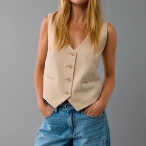 AE Oversized Vest in Sand Color NWT Size Small